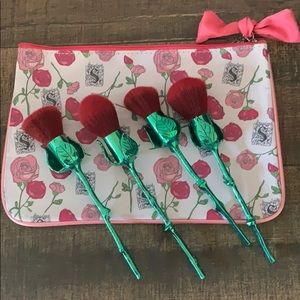 Storybook cosmetics Rose make-up brushes